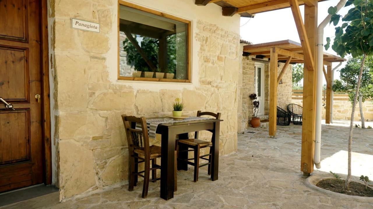 Studio Panagiota - Oasis Holiday Houses Коккинос Пиргос Экстерьер фото